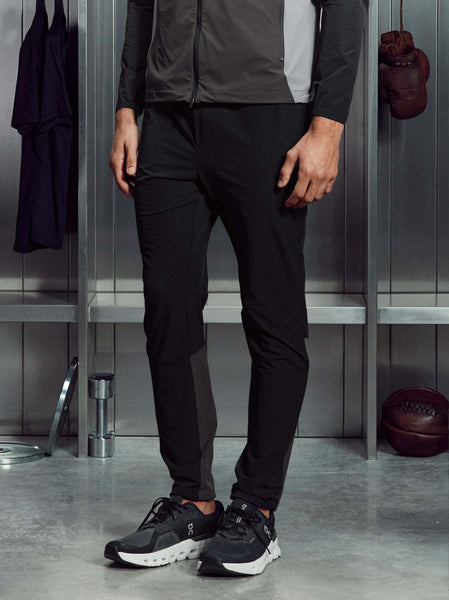 20251117_ARNE_ACTIVEWEAR_ROSS_COOKE_ACTIVECOLOURBLOCKWINDBREAKERINBLACK_ACTIVECOLOURBLOCKTRACKPANTINBLACK_124_600x600.jpg