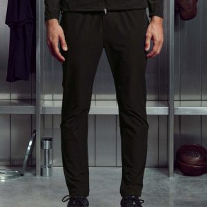 Active Trackpant in Black
