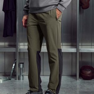 Utility Trail Trackpant in Olive Grey