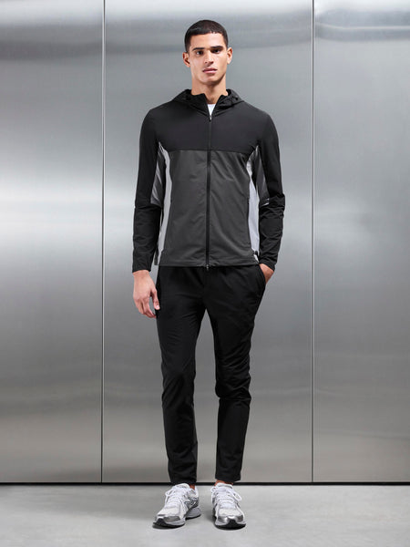 ACTIVECOLOURBLOCKWINDBREAKERINBLACK_774_600x600.jpg