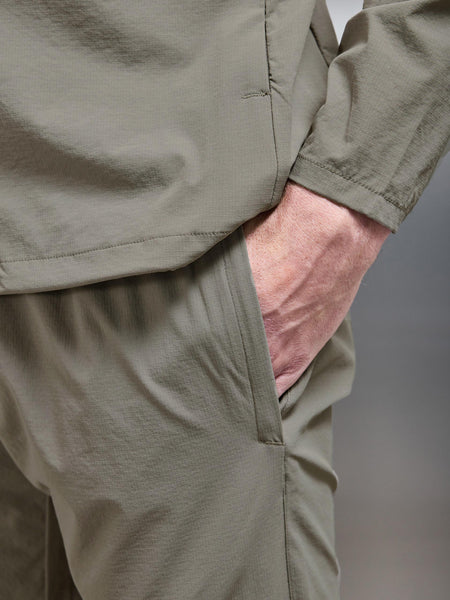 ACTIVE_TECHNICAL_TAPERED_TRACKPANT_IN_OLIVE___14_bb1aaf55-5875-4325-82f8-e74ccb45df59_600x600.jpg