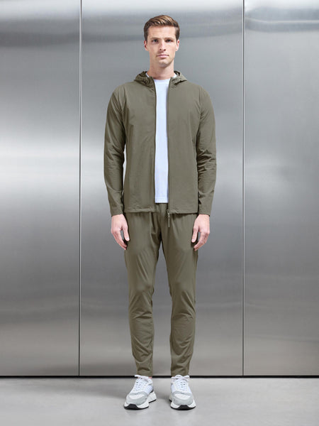ACTIVE_TECHNICAL_TAPERED_TRACKPANT_IN_OLIVE___1full_1478d28b-3d95-438e-90ee-a4e4b353e5a2_600x600.jpg