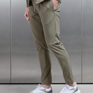 Active Technical Tapered Trackpant in Olive