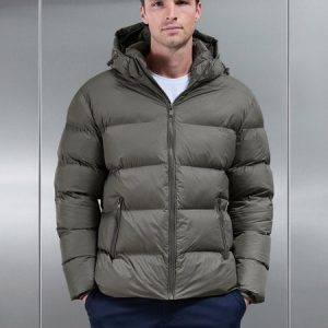 Essential Short Puffer Jacket in Olive