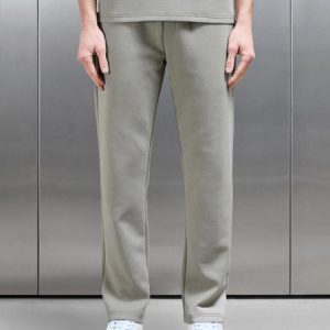 Everyday Luxe Straight Leg Jogger in Stone