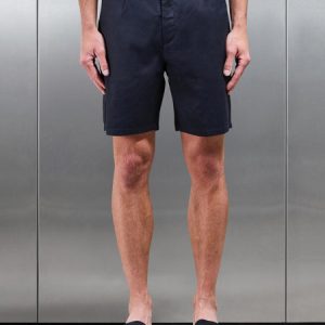 Linen Tailored Short in Navy