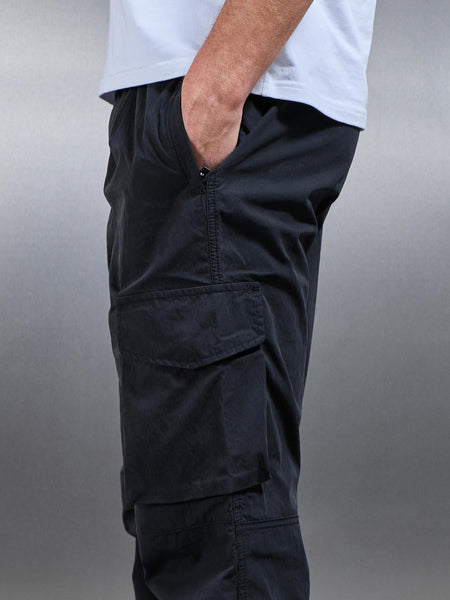 PARACHUTECARGOPANTINBLACK2copy_bb57acfb-db54-47c1-999a-88dede07ef5f_600x600.jpg