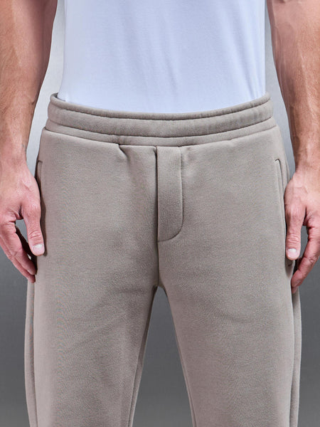 RELAXEDFITJOGGERINTAUPE3_600x600.jpg