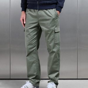 Relaxed Fit Cotton Cargo Pant in Olive