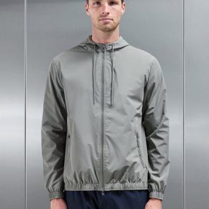 Shell Windbreaker in Olive