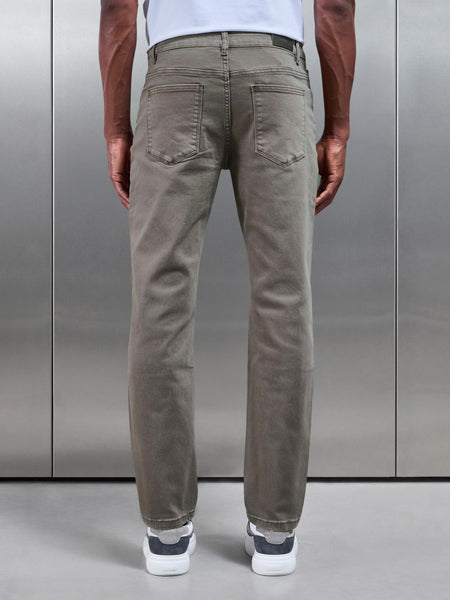 STRAIGHTLEGDENIMJEANSINOLIVE5_bd0ee48b-0e86-4ffe-975b-5c62b62f71f7-2_600x600.jpg