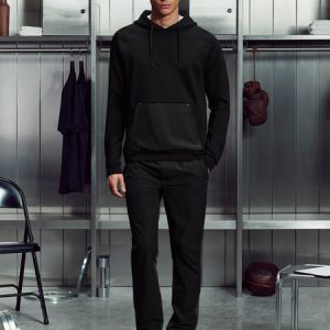 TRAILHYBRIDHOODIEINBLACK_004_600x600.jpg