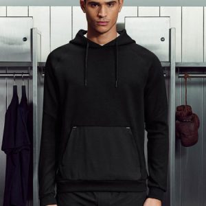 Trail Hybrid Hoodie in Black