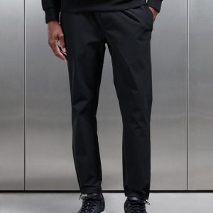 Utility Trackpant in Black